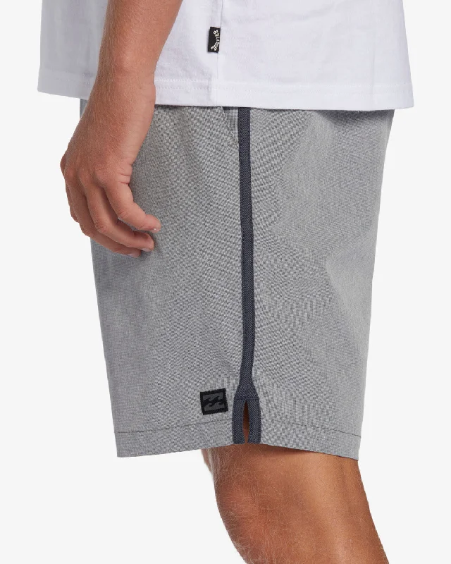 Crossfire 18"" Elastic Waist Shorts - Light Navy